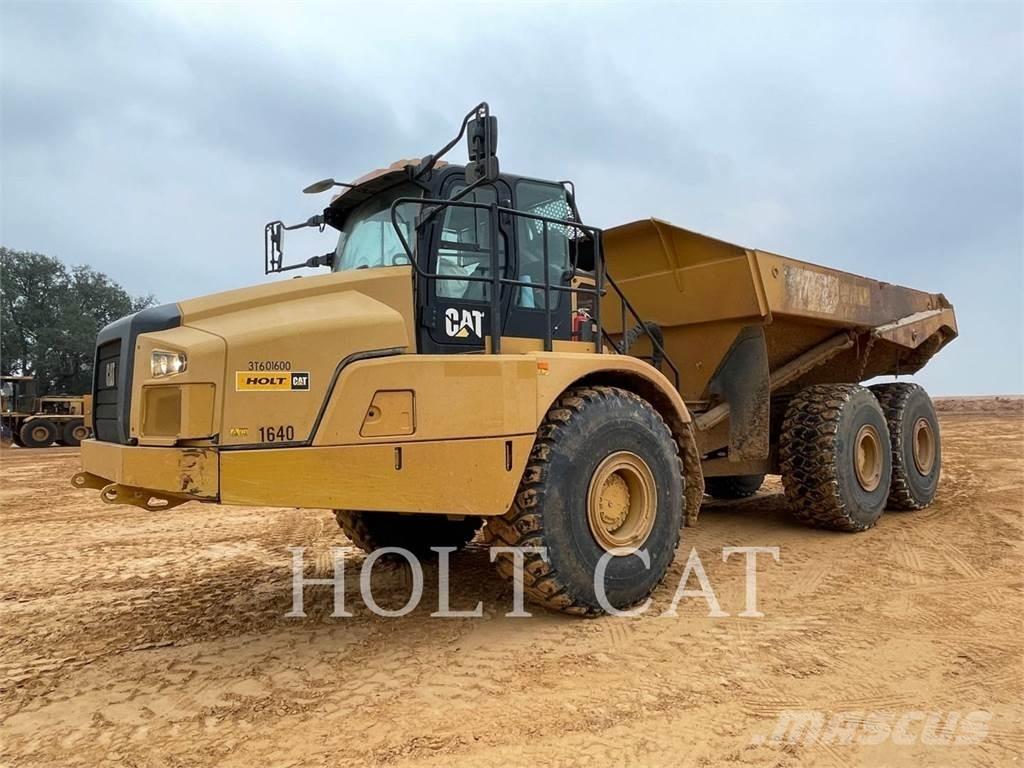 CAT 745-04 Dumpers articolati