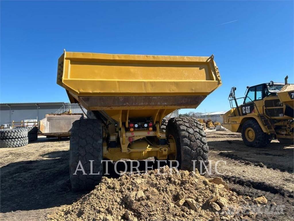 CAT 745-04 Dumpers articolati