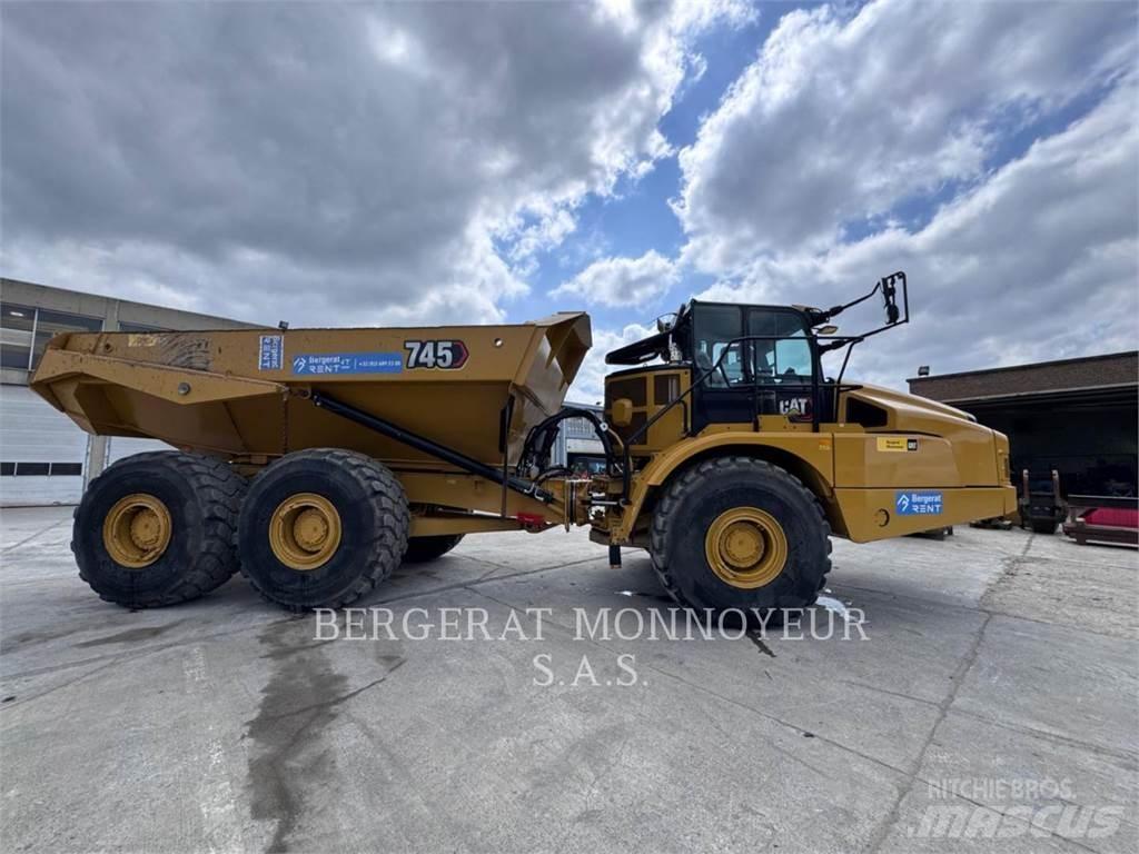 CAT 745-04 Dumpers articolati