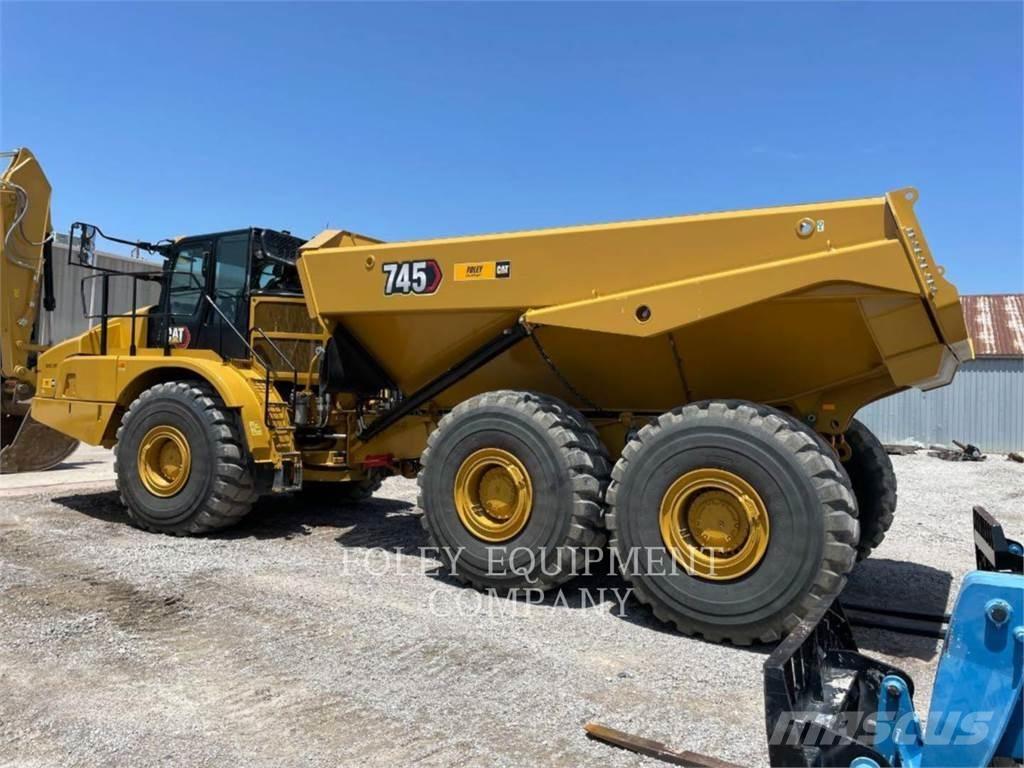 CAT 745-04 Dumpers articolati