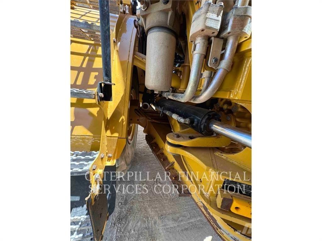CAT 745-04 Dumpers articolati