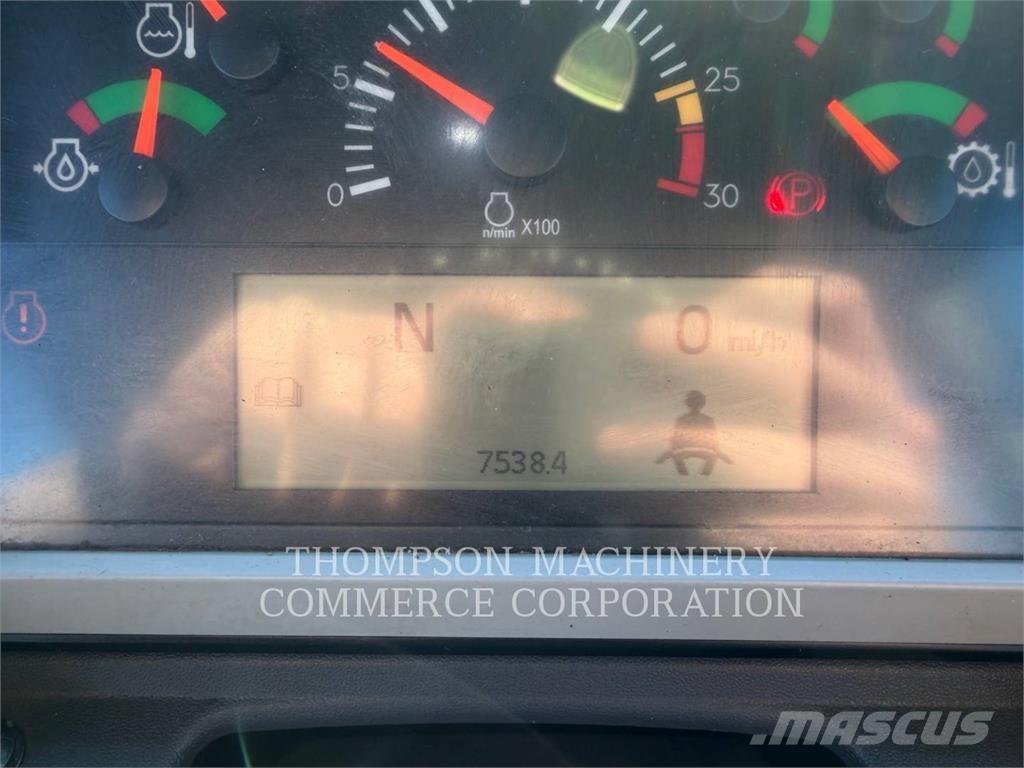 CAT 745-04 Dumpers articolati