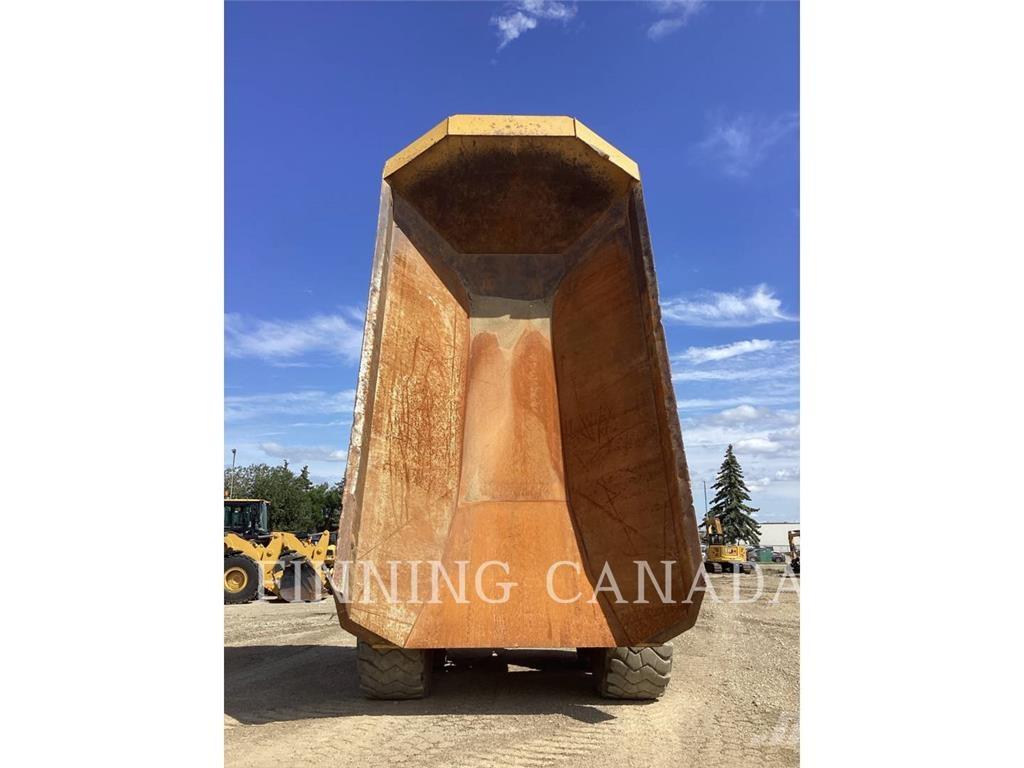 CAT 745-04 Dumpers articolati