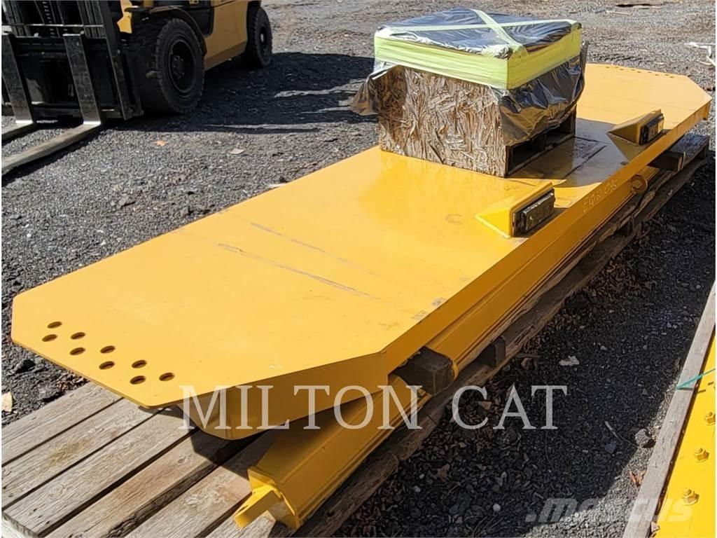 CAT 745 TAILGATE Telaio e sospensioni