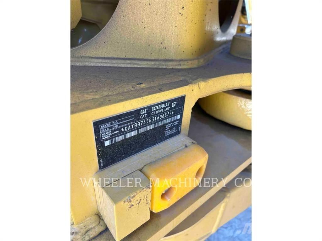 CAT 745 TG Dumpers articolati