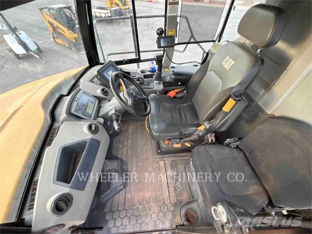 CAT 745 W/PAN Dumpers articolati