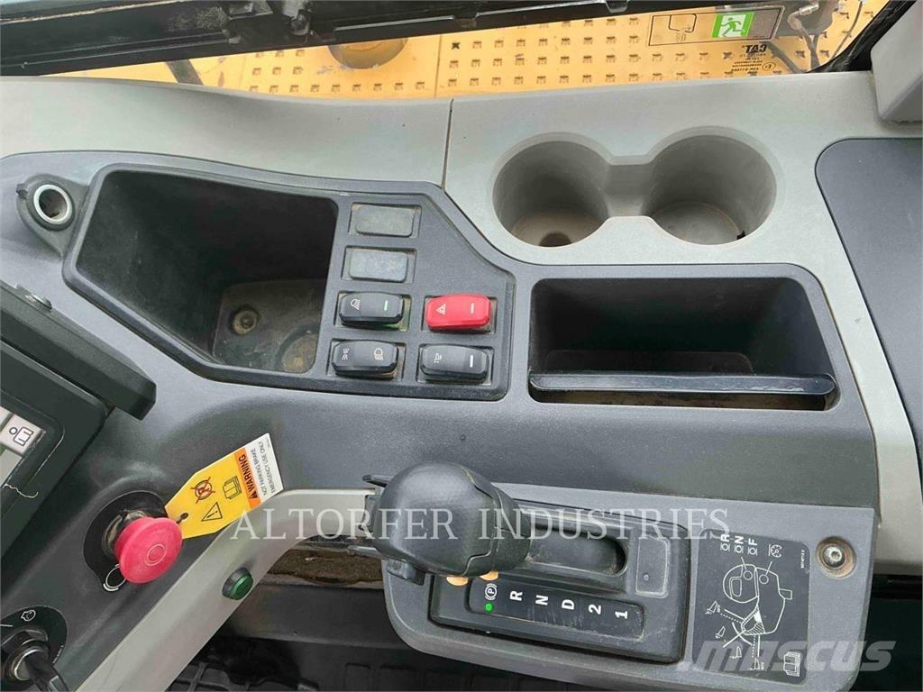 CAT 74504 Dumpers articolati
