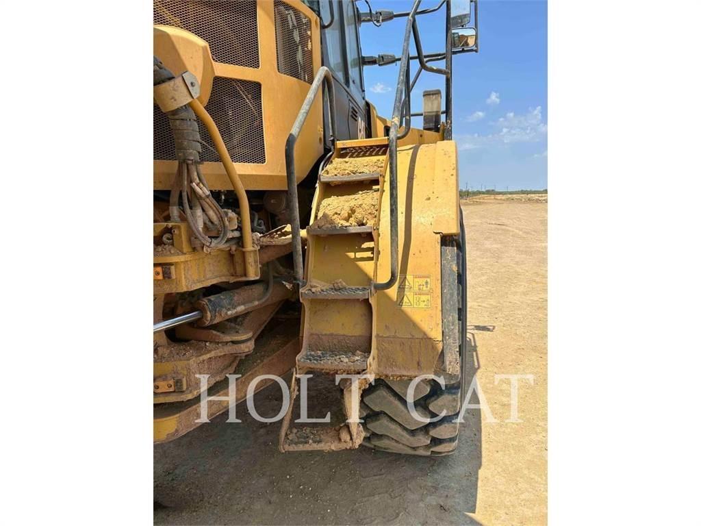 CAT 74504 Dumpers articolati