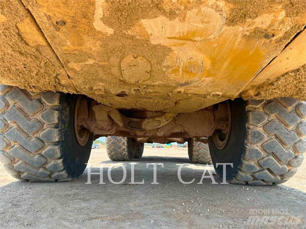 CAT 74504 Dumpers articolati
