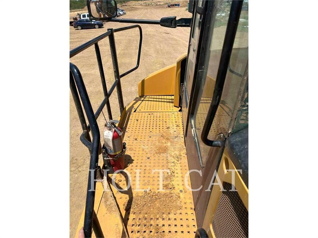 CAT 74504 Dumpers articolati