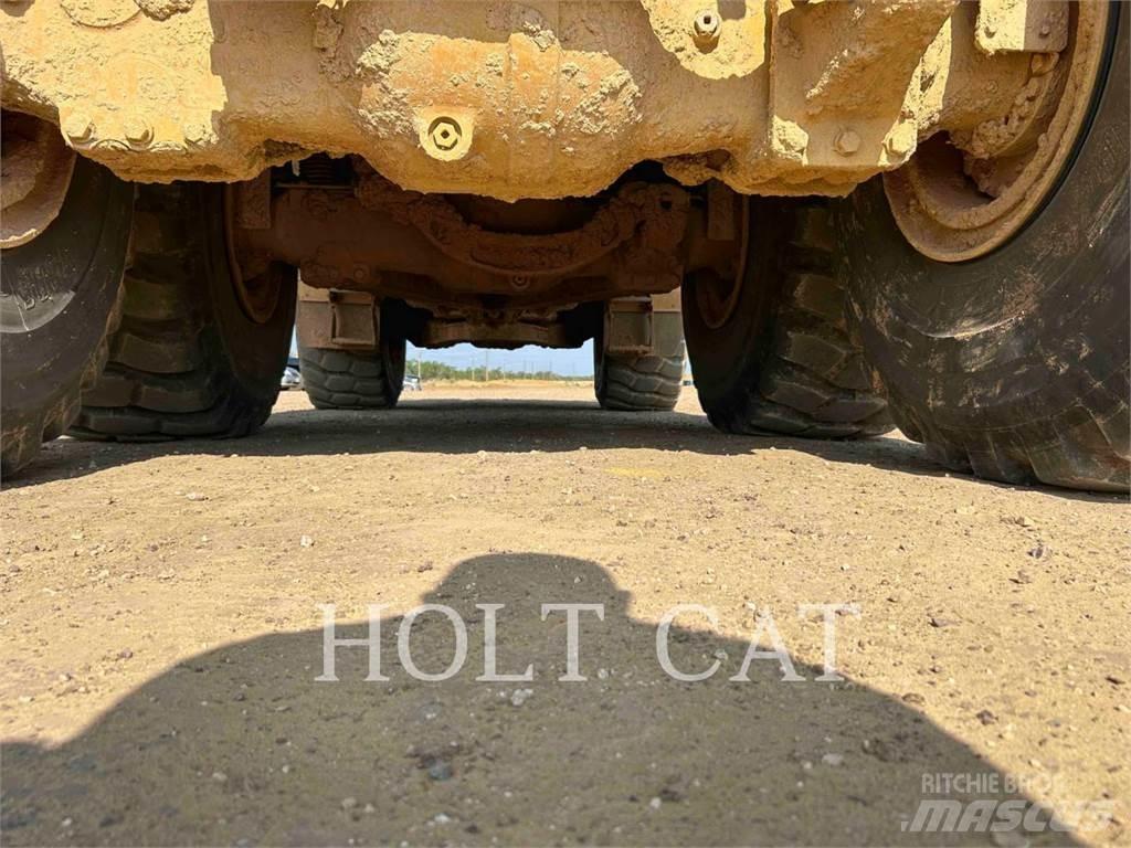 CAT 74504 Dumpers articolati