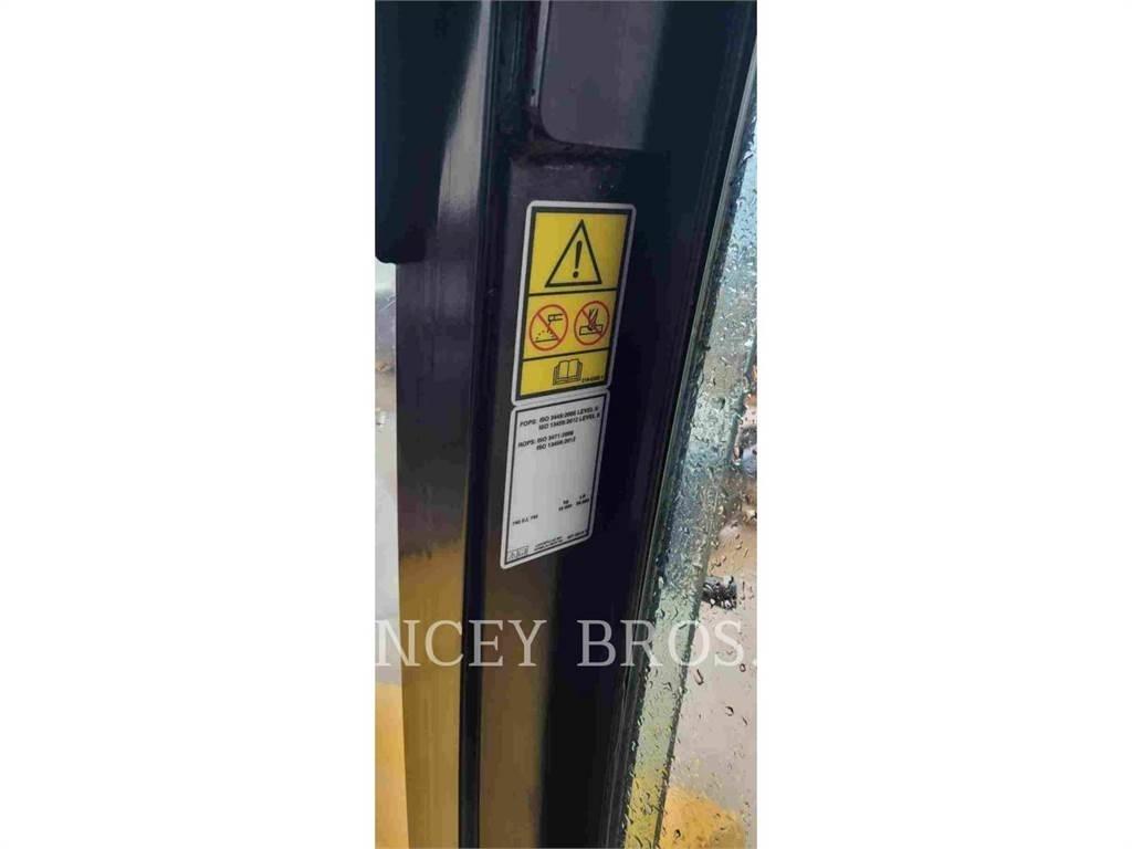 CAT 74504 Dumpers articolati