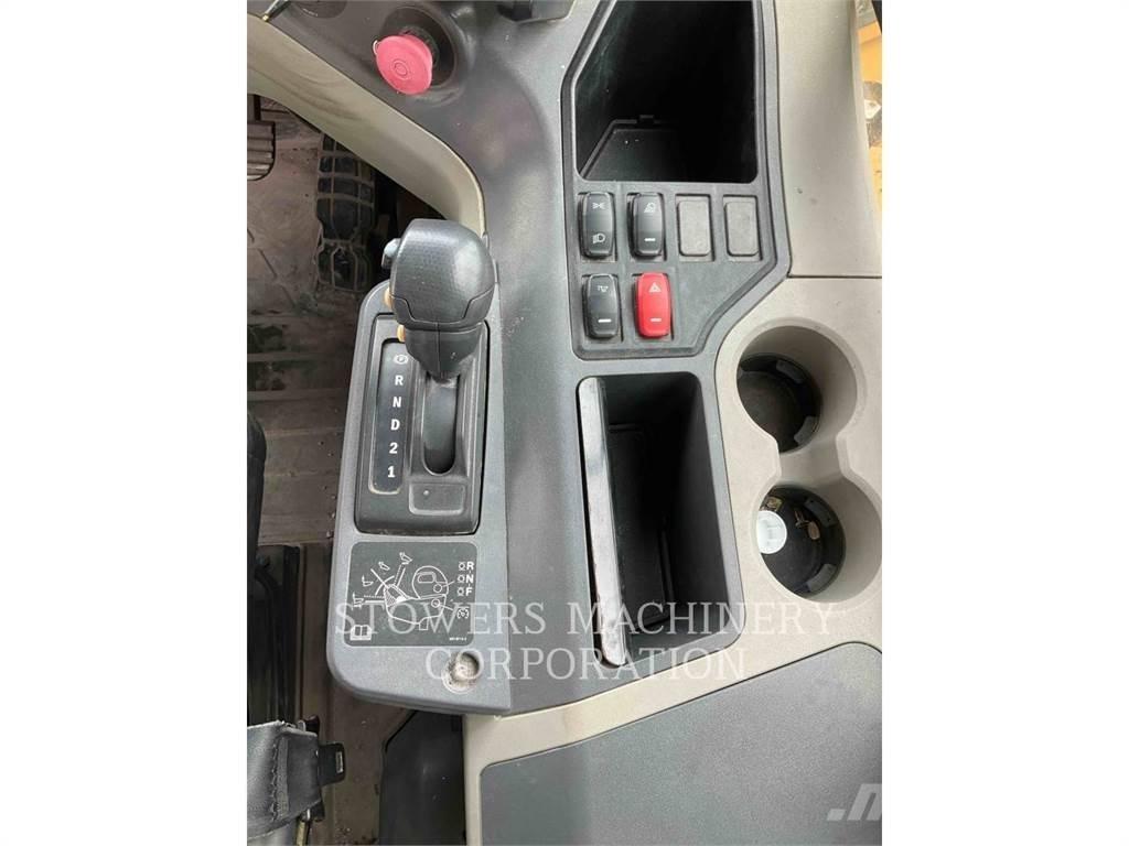 CAT 74504 Dumpers articolati