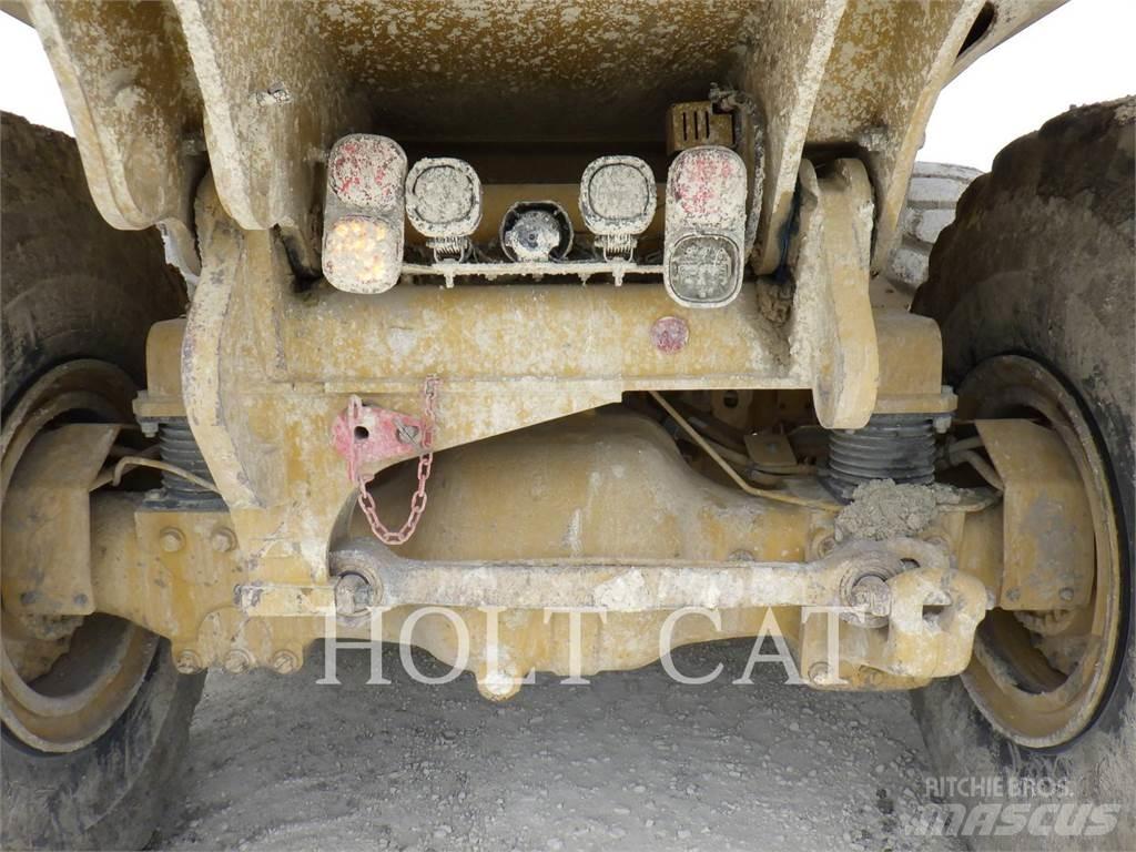 CAT 74504 Dumpers articolati