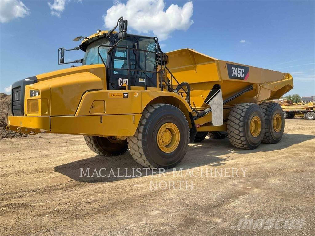 CAT 74504 Dumpers articolati