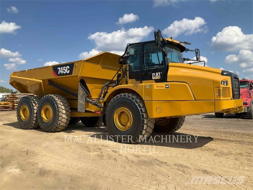 CAT 74504 Dumpers articolati