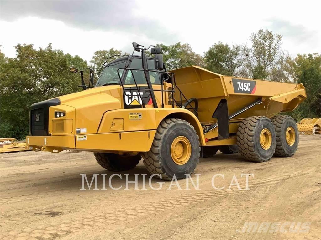 CAT 745C Dumpers articolati