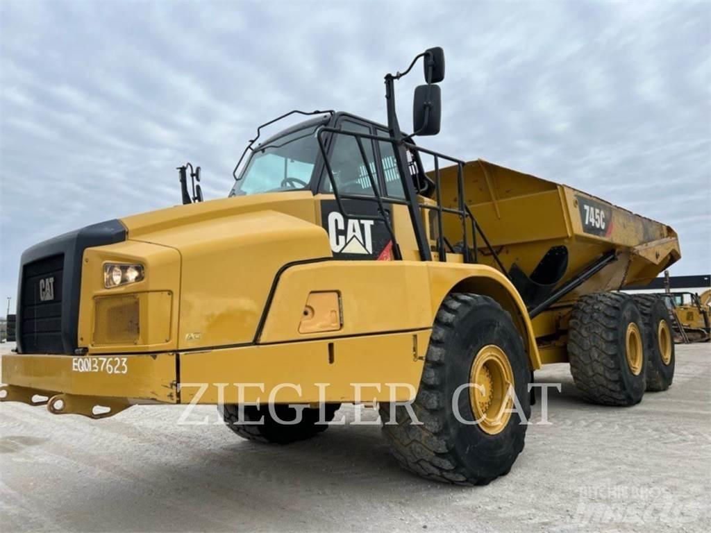 CAT 745C Dumpers articolati