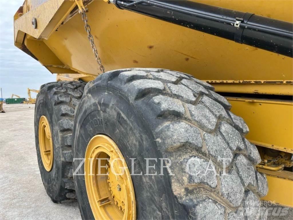 CAT 745C Dumpers articolati