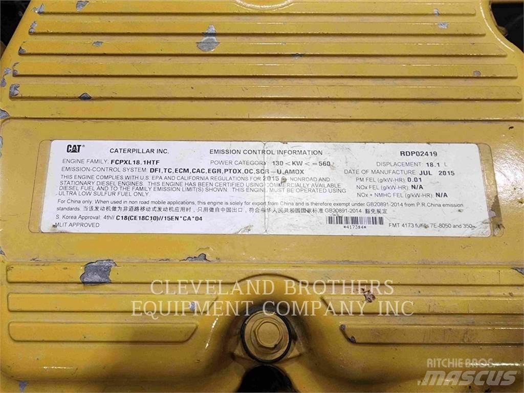 CAT 745C Autocisterne