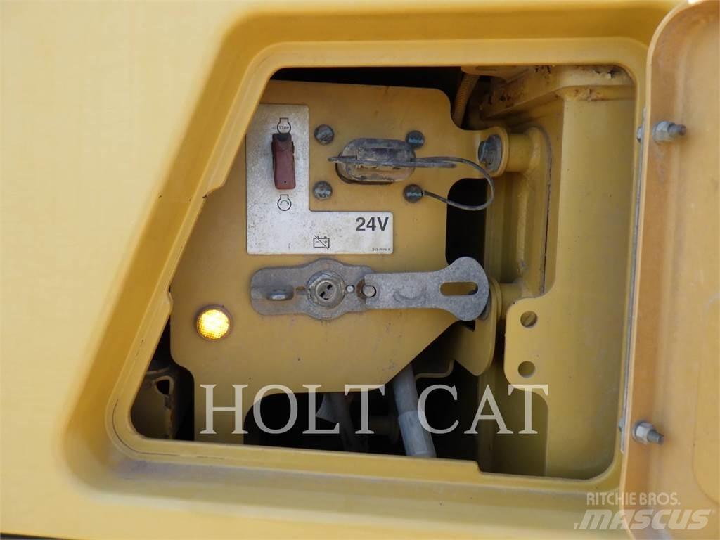 CAT 745C Dumpers articolati