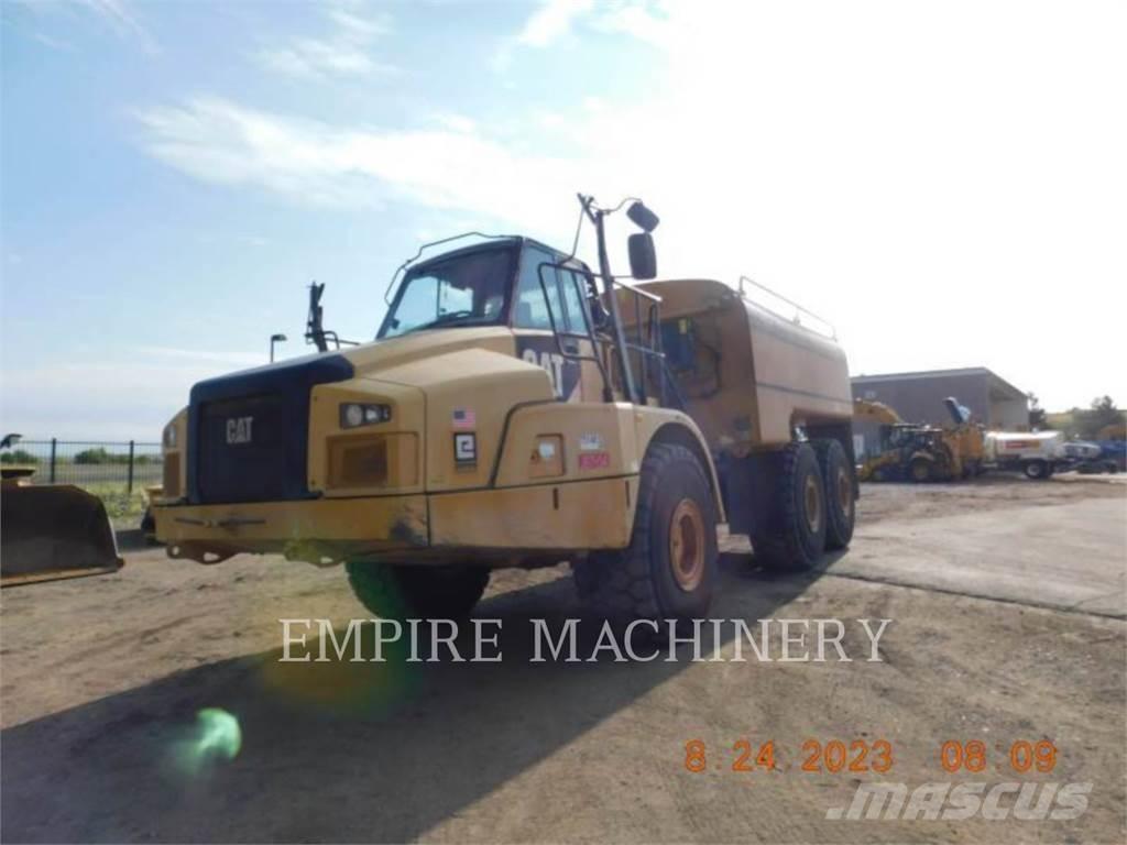 CAT 745C WT Autocisterne