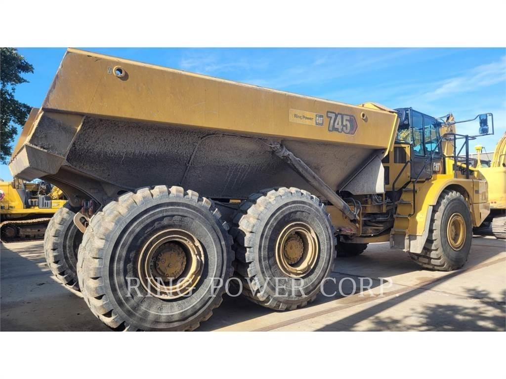 CAT 745TG Dumpers articolati