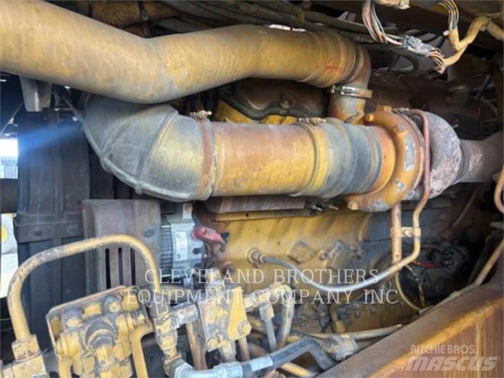 CAT 775F Autocisterne
