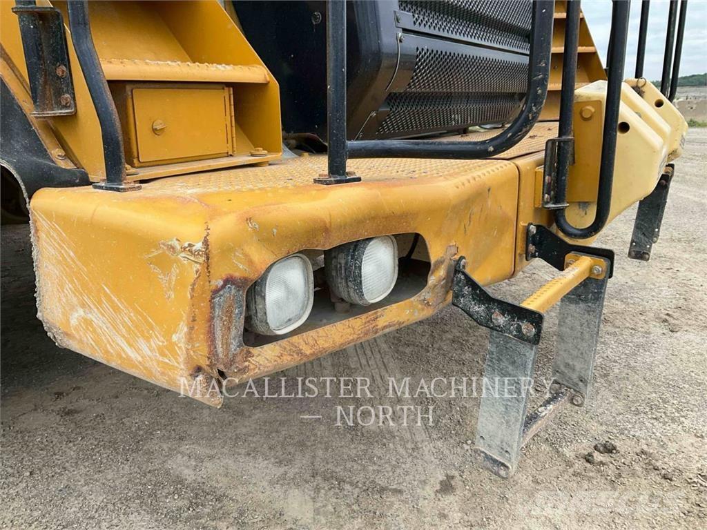 CAT 775F Dumpers articolati