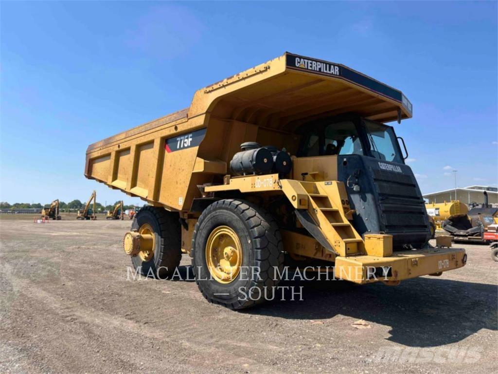 CAT 775F Dumpers articolati