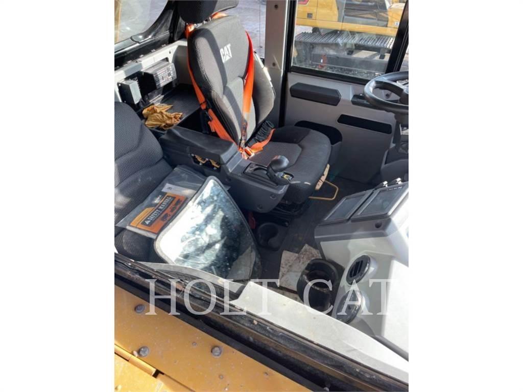 CAT 775G Dumpers articolati