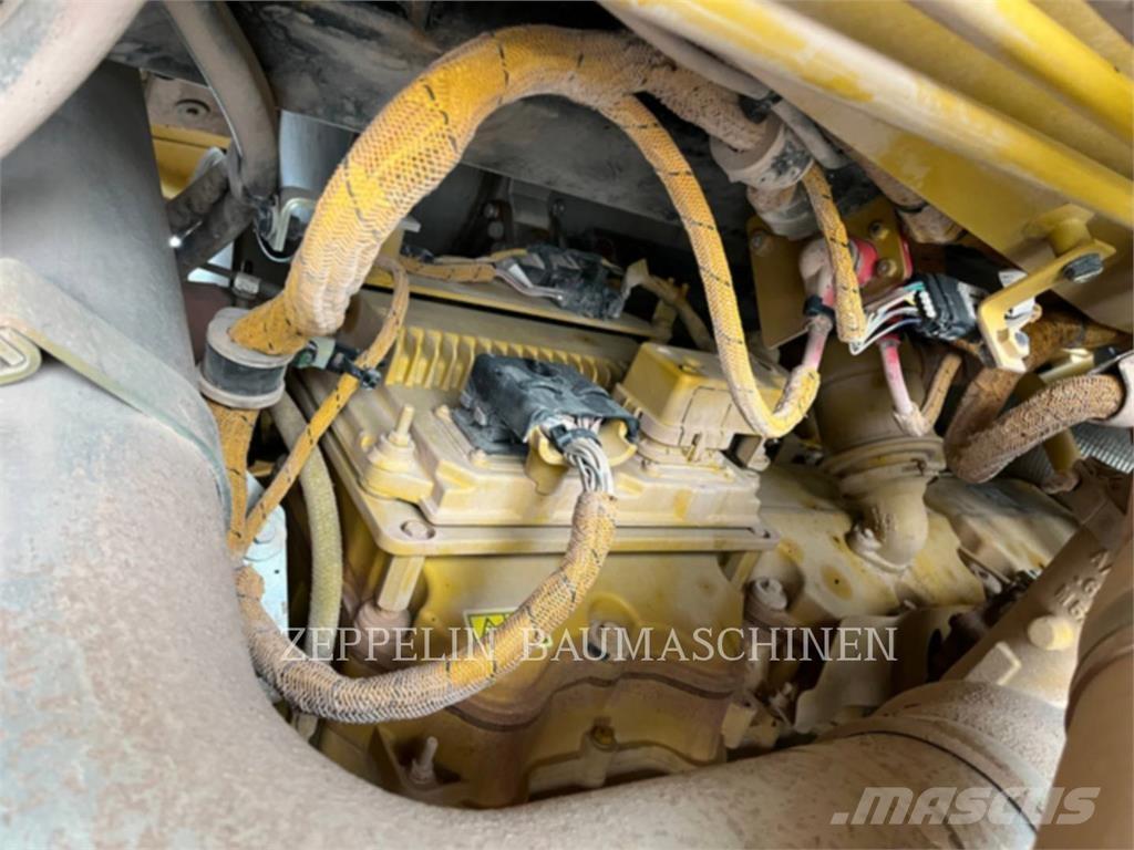 CAT 775G Dumpers articolati