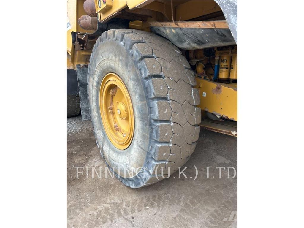 CAT 775G Dumpers articolati