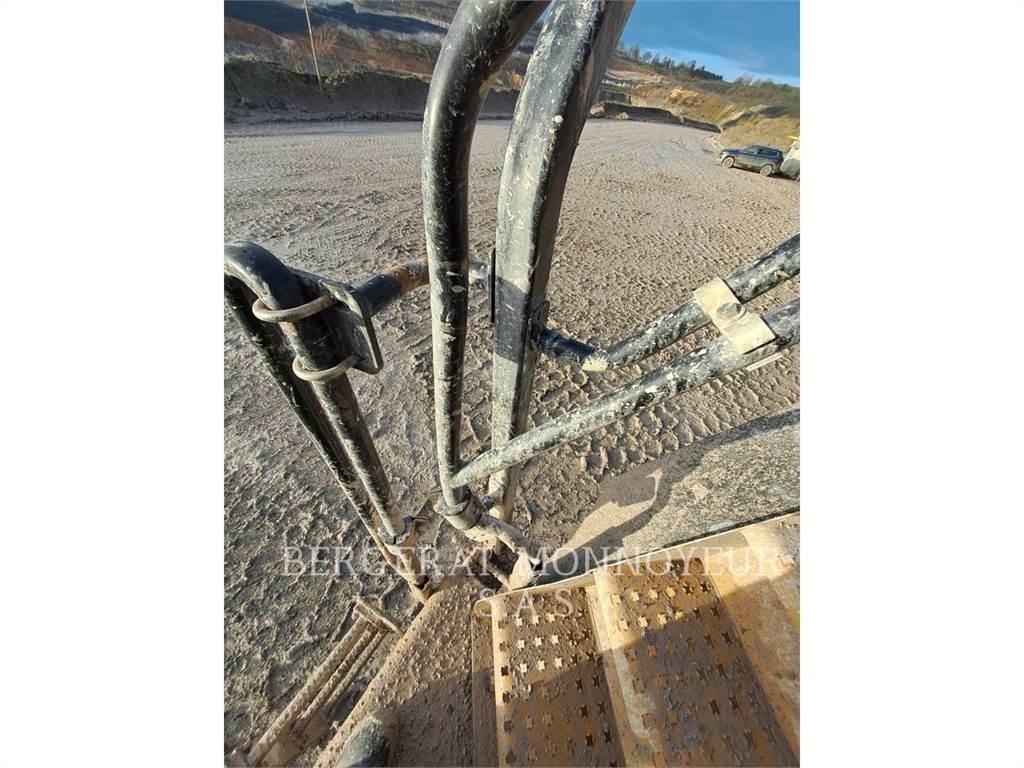 CAT 777G Dumpers articolati