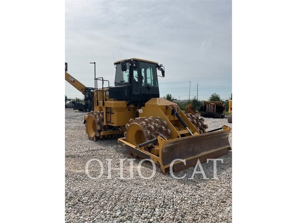 CAT 815 Dozer gommati