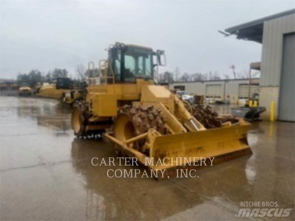 CAT 815F Dozer gommati
