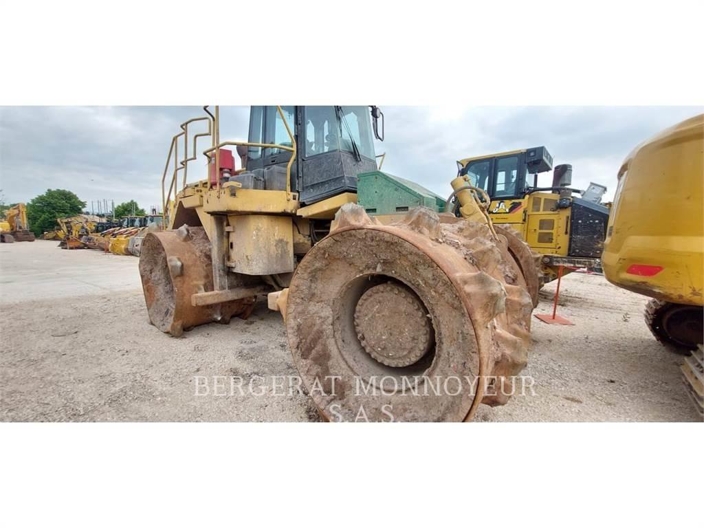 CAT 826G Dozer gommati
