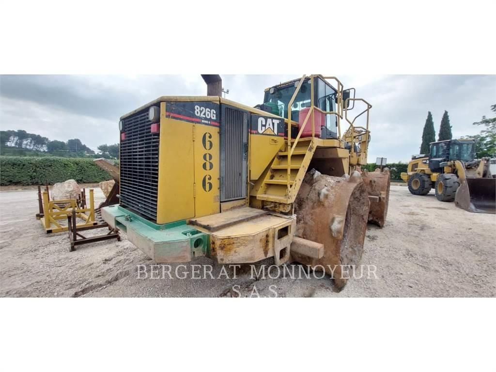 CAT 826G Dozer gommati