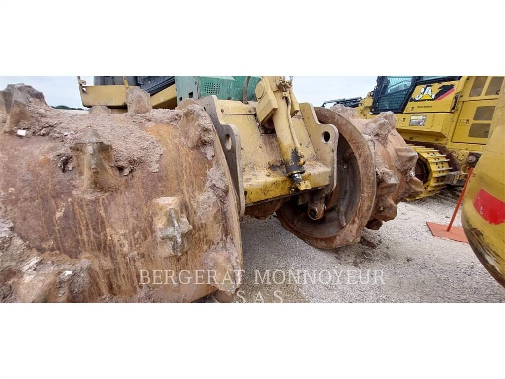 CAT 826G Dozer gommati