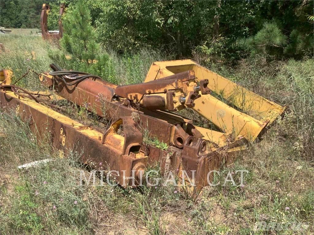 CAT 834B Pale gommate