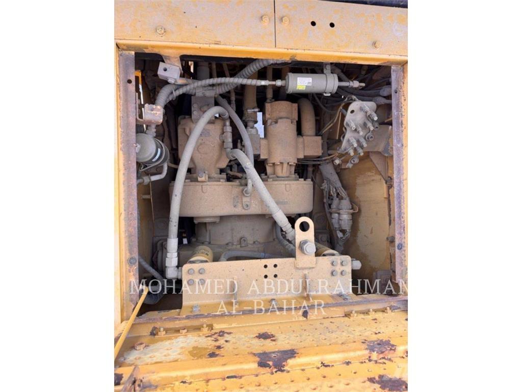 CAT 834H Dozer gommati