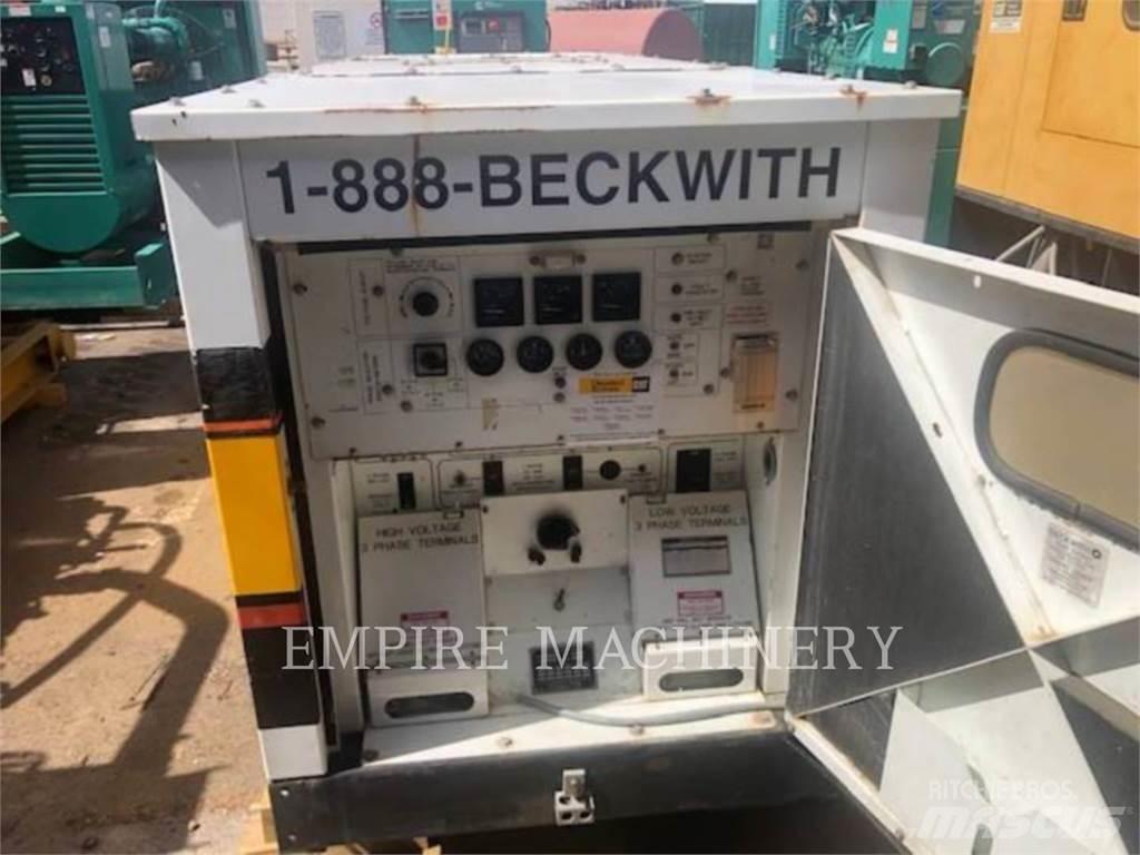 CAT 88KW Generatori diesel