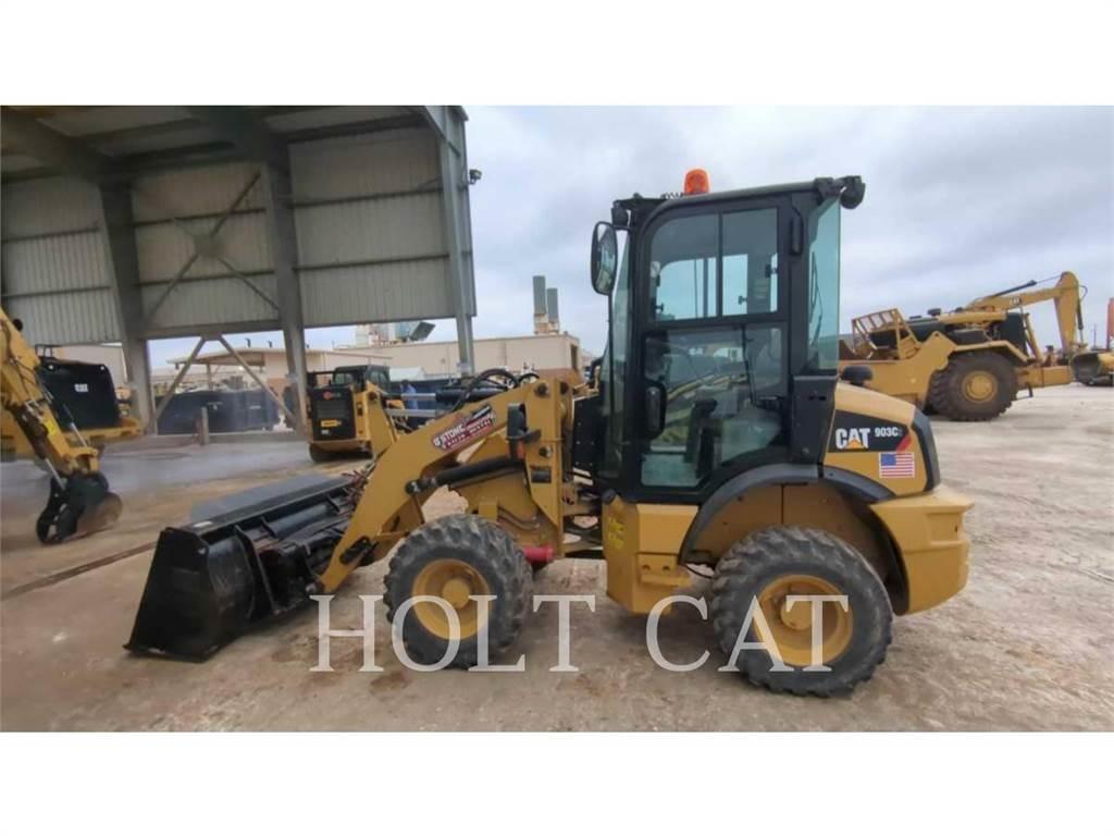 CAT 903C Pale gommate