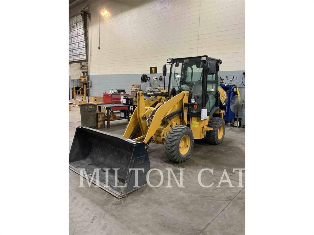CAT 903D Pale gommate