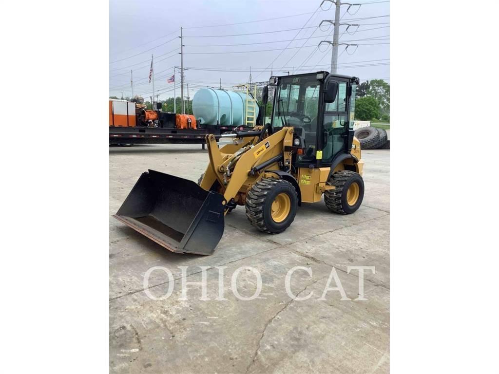 CAT 903D Pale gommate