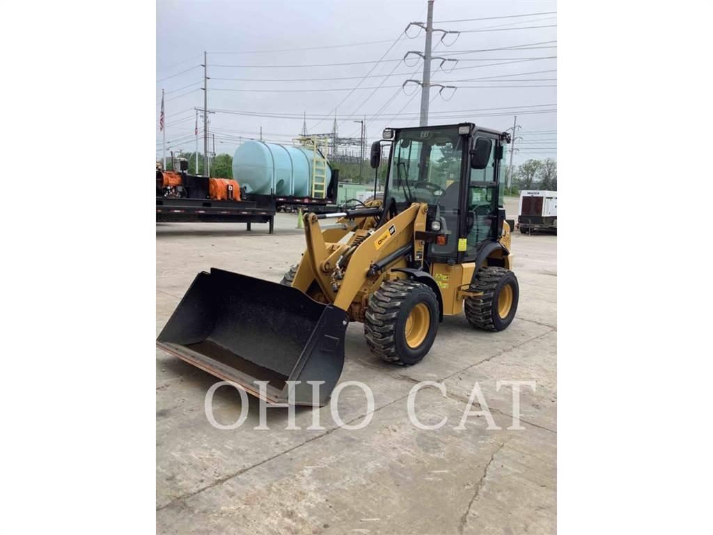 CAT 903D Pale gommate