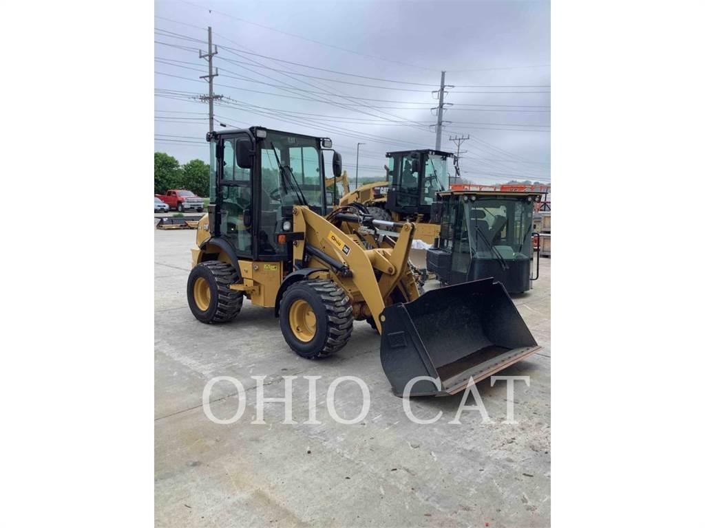 CAT 903D Pale gommate