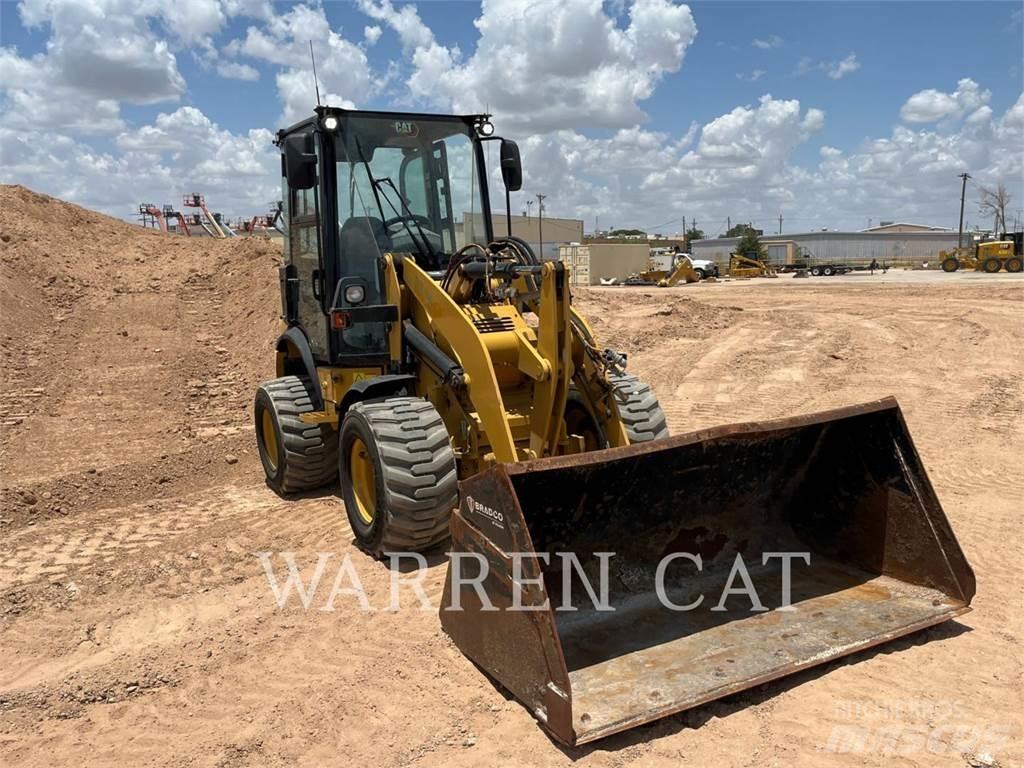 CAT 903D Pale gommate