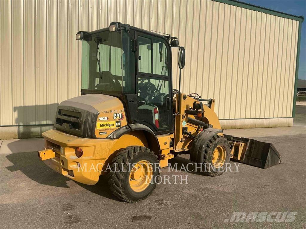 CAT 903D HARW Pale gommate