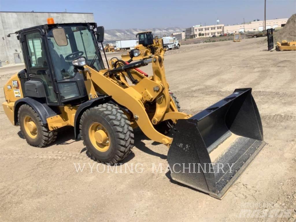 CAT 906 Pale gommate